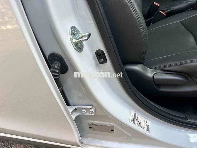 🛑Mitsubishi Attrage 2024 MT 46.000 km