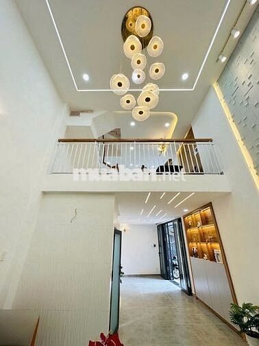 CHO THUÊ NHÀ GÒ VẤP, 4 PHÒNG NGỦ, CÓ SÂN THƯỢNG, NỘI THẤT ĐẦY ĐỦ 