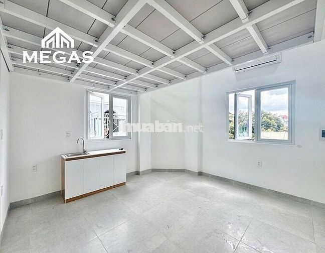 PHÒNG TRỌ GÁC CÓ CỬA SỔ TRỜI THOÁNG ĐẦY ĐỦ NỘI THẤT NGAY LÀNG ĐẠI HỌC 