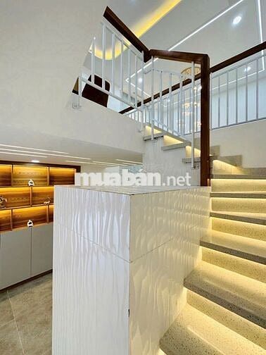 CHO THUÊ NHÀ GÒ VẤP, 4 PHÒNG NGỦ, CÓ SÂN THƯỢNG, NỘI THẤT ĐẦY ĐỦ 