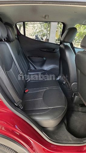 Bán xe VinFast Fadil 1.4, 2022 màu đỏ mới đi 33 ngàn km.