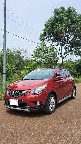 Bán xe VinFast Fadil 1.4, 2022 màu đỏ mới đi 33 ngàn km.