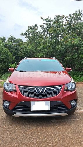 Bán xe VinFast Fadil 1.4, 2022 màu đỏ mới đi 33 ngàn km.