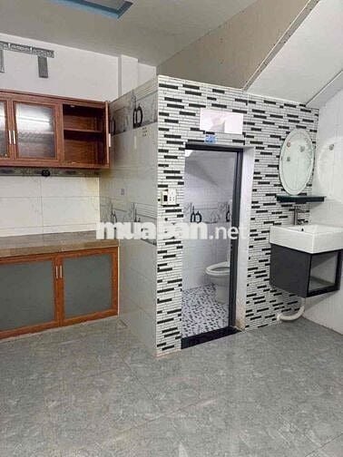 C/C Cho Thuê Nhà Nguyễn Sơn Cho Gia Đình Ở Lâu Dài