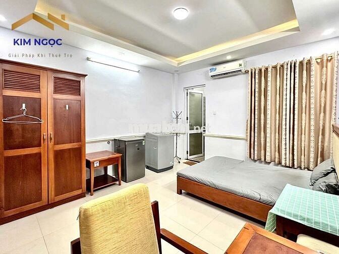 GẦN HUIT ĐẦY ĐỦ NỘI THẤT CỬA SỔ  CÓ MÁY GIẶT RIÊNG