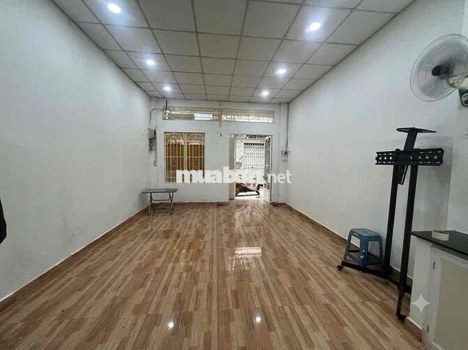 Cần cho thuê nhà vườn lài 4x11m gác lửng 2pn 1wc 7.5tr