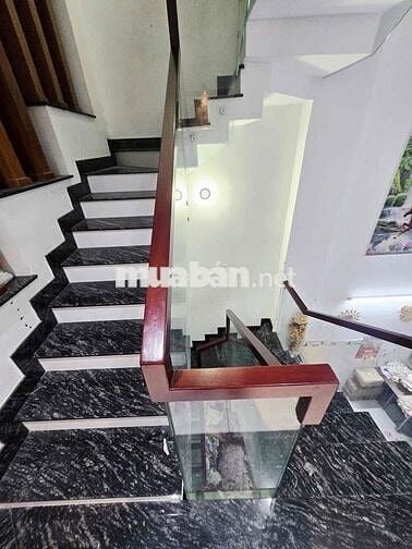 NHÀ ĐẸP 5 TẦNG — GẦN TKTQ HƯƠNG LỘ 2 MIẾU GÒ XOÀI DT: 56M2 • 4x14