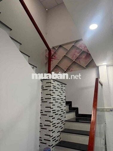 C/C Cho Thuê Nhà Nguyễn Sơn Cho Gia Đình Ở Lâu Dài