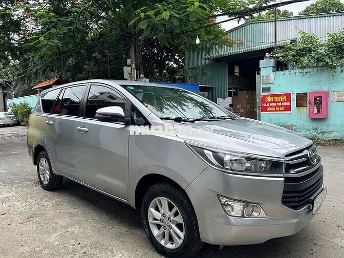 Toyota Innova 2019 Số sàn Bạc