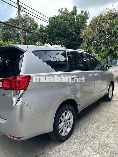 Toyota Innova 2019 Số sàn Bạc