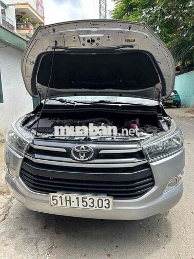 Toyota Innova 2019 Số sàn Bạc
