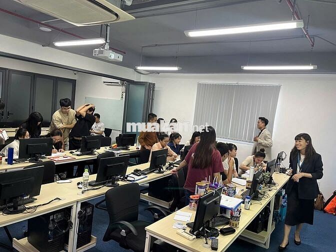 Nhân Viên Tư Vấn Tại Văn Phòng - Data Có Sẵn 