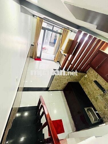Nhà Sổ Chung lầu trệt gần trường tiểu học Đông Hoà C