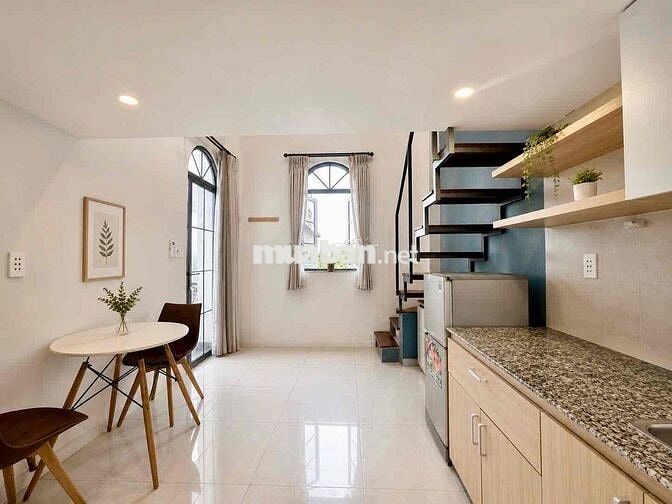 DUPLEX BAN CÔNG MỚI 100% (ƯU TIÊN Ở 1-2 NGƯỜI)