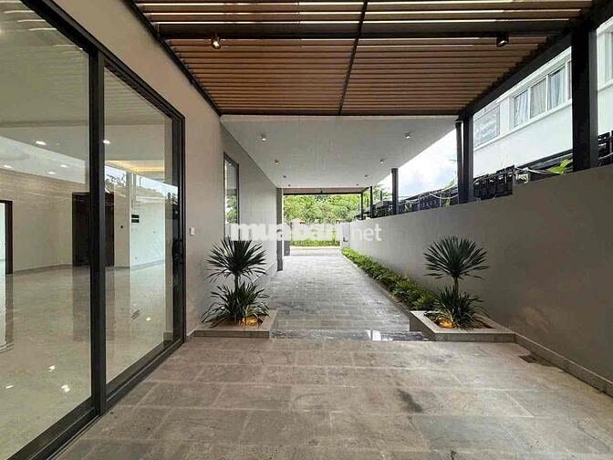 Cho thuê biệt thự đơn lập Mỹ Phú 1   📍Căn kế góc, đối diện công viên