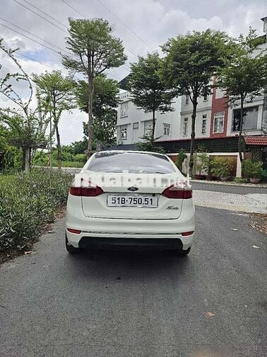 Ford Fiesta 2016 Số tự động Trắng