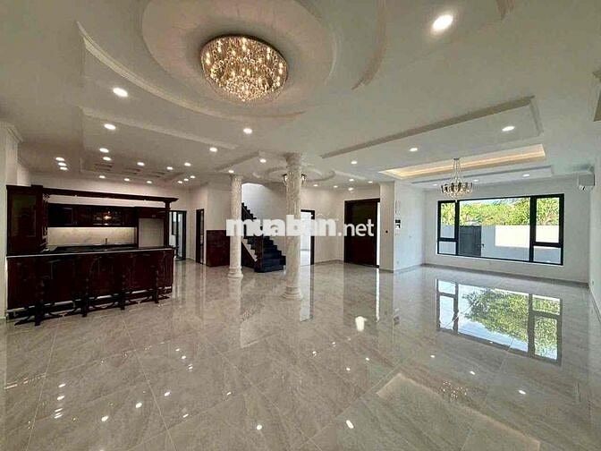 Cho thuê biệt thự đơn lập Mỹ Phú 1   📍Căn kế góc, đối diện công viên