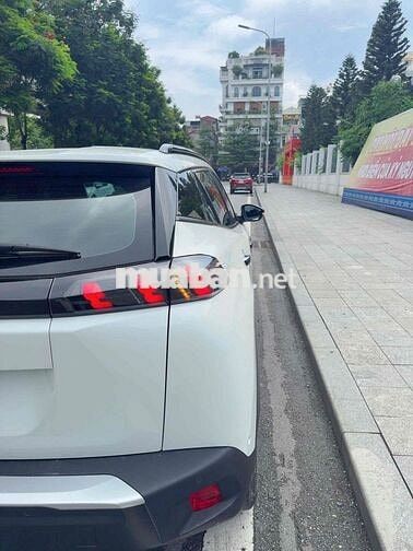 Peugeot 2008 GT line trắng 2021