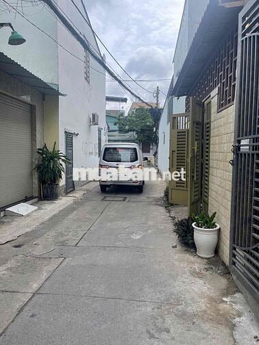 Nhà đường Lâm Thị Hố, 69m2, hẻm ô tô tránh, 3 tầng, 4 phòng ngủ, giá 6