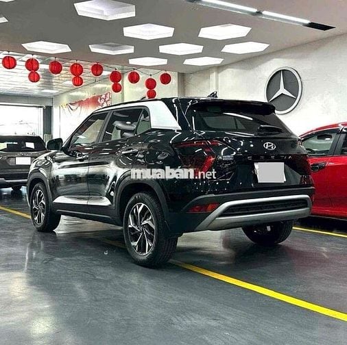 Hyundai Creta Cao cấp 2023 Đen 28.000 km