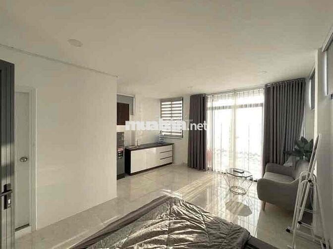 🤩Căn Hộ Ban Công Full Nội Thất Gần TDTU NTTU RMIT LOTTE Quận 1 Quận 4