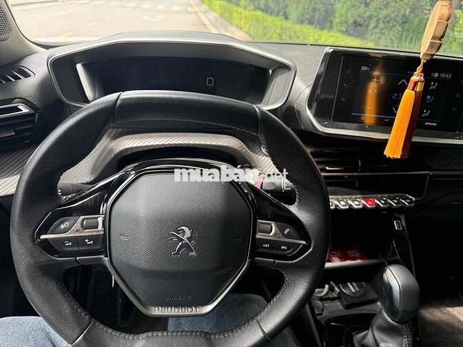 Peugeot 2008 GT line trắng 2021