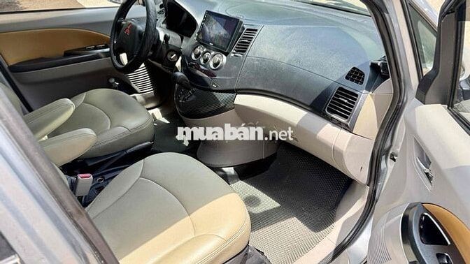 Mitsubishi Grandis 2005 Bạc 150000 km