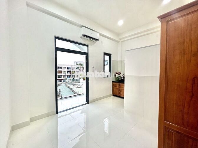 Phòng Ban Công Mới Xây Thoáng Gần ĐH Văn Hiến