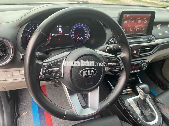 Kia Cerato Trắng Tự động Xe gia đình
