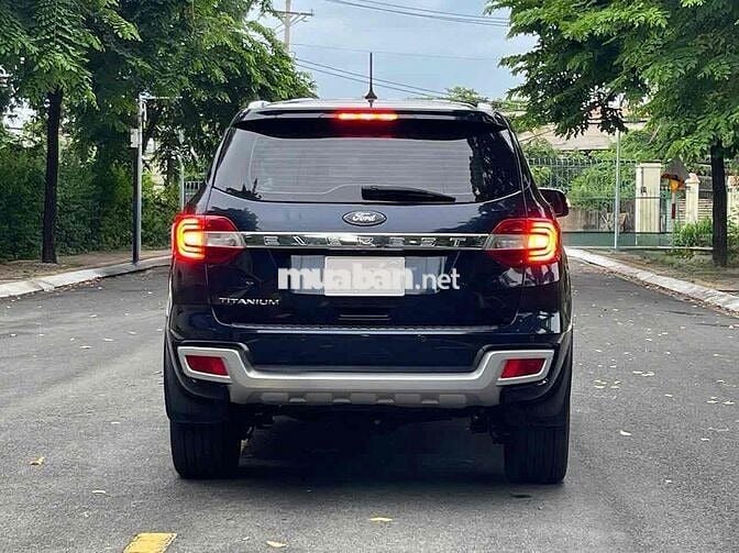 Ford Everest Titanium 2021 Đen 55.000km