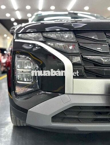 Hyundai Creta Cao cấp 2023 Đen 28.000 km