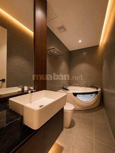 Chính chủ bán nhà đường 3/2 Q.10 - 5,2m x 13m - giá 14,3 tỷ