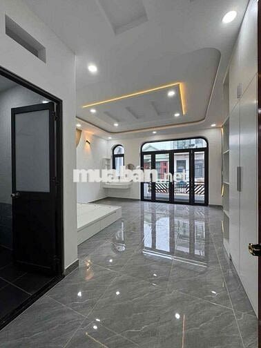 Nhà đường Lâm Thị Hố, 69m2, hẻm ô tô tránh, 3 tầng, 4 phòng ngủ, giá 6