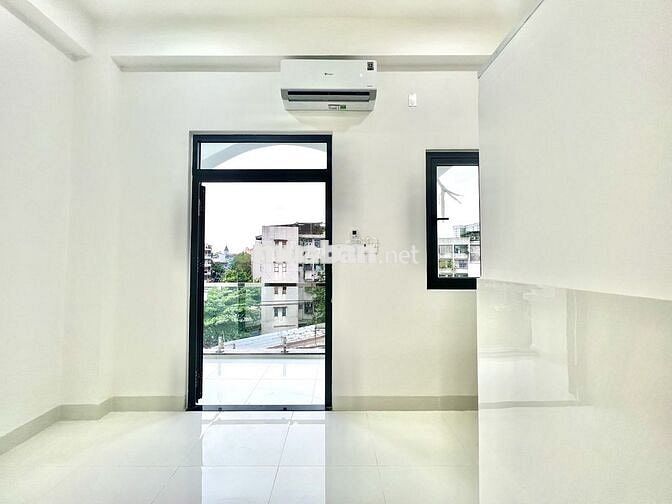 Phòng Ban Công Mới Xây Thoáng Gần ĐH Văn Hiến