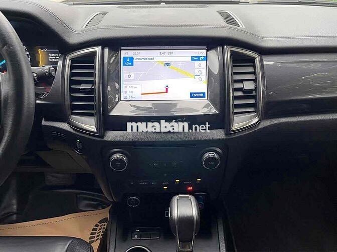 Ford Everest Titanium 2021 Đen 55.000km