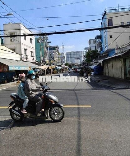 Cho thuê nhà Hưng Phú gần Luu Quý Kỳ, Quận 8 4x7,5m có 1 lửng