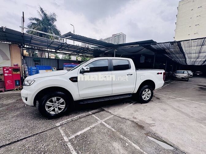 Ford Ranger trang 2019 XLT2.2 AT