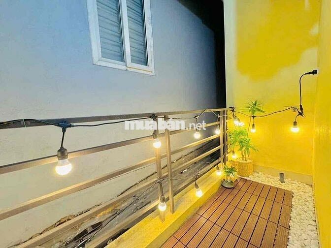 CHO THUÊ 2N1K 35m2 CÓ BAN CÔNG  KHU VỰC XUÂN ĐỈNH