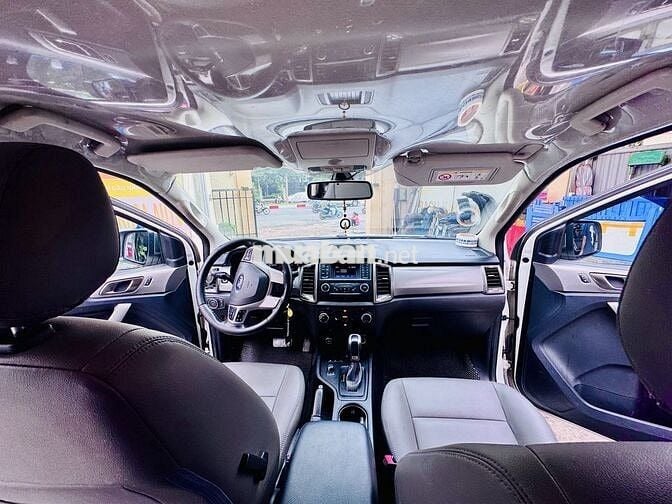 Ford Ranger trang 2019 XLT2.2 AT