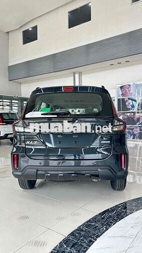 Suzuki XL7 7 chỗ màu Đen