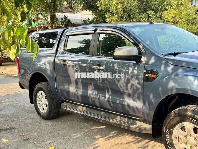 Ford Ranger XLS 2017 Số sàn Xám xanh
