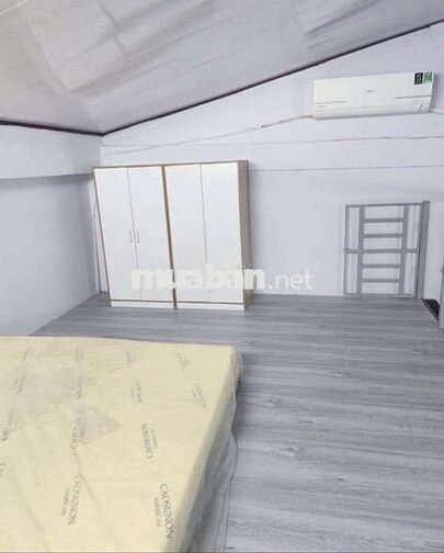 Cho thuê nhà Hưng Phú gần Luu Quý Kỳ, Quận 8 4x7,5m có 1 lửng