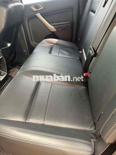 Ford Ranger Limited Vàng cát 10 vạn