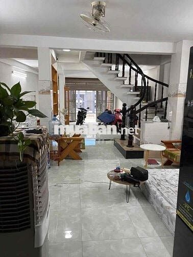 cho thuê nhà 331/ phan huy ích p14(5x15) 2 lầu , nở hậu 8m 4pn , 3wc