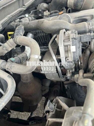 Ford Ranger Limited Vàng cát 10 vạn