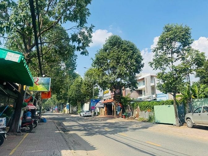 8.68 tỷ - BÁN GẤP NHÀ1 trệt 2 lầu mặt tiền đường Nguyễn Thành Phương
