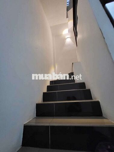 Nhà hẻm 1041, 4 tầng, đang có hợp đồng thuê 12tr/tháng.