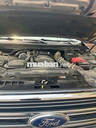 Ford Ranger Limited Vàng cát 10 vạn