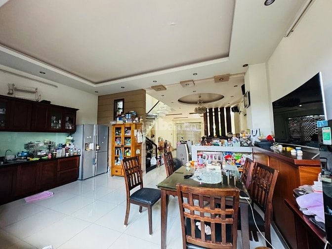 8.68 tỷ - BÁN GẤP NHÀ1 trệt 2 lầu mặt tiền đường Nguyễn Thành Phương