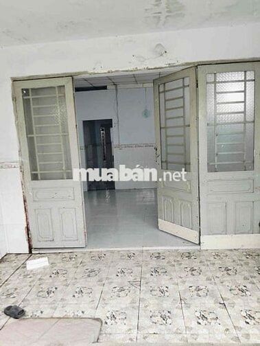 BÁN ĐẤT TẶNG NHÀ C4 ĐANG CHO THUÊ 5TRIỆU/THÁNG - HXT TRÁNH – 100m² – C